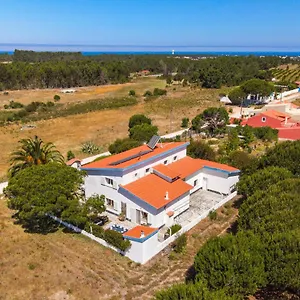 Arrifana Pines Guest house